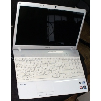 Ноутбук Sony Vaio VPCEB3E1R (Intel Pentium P6100 (2x2.0Ghz) /4096Mb DDR3 /320Gb /Radeon HD5470 /15.5" TFT 1366x768) - Благовещенск
